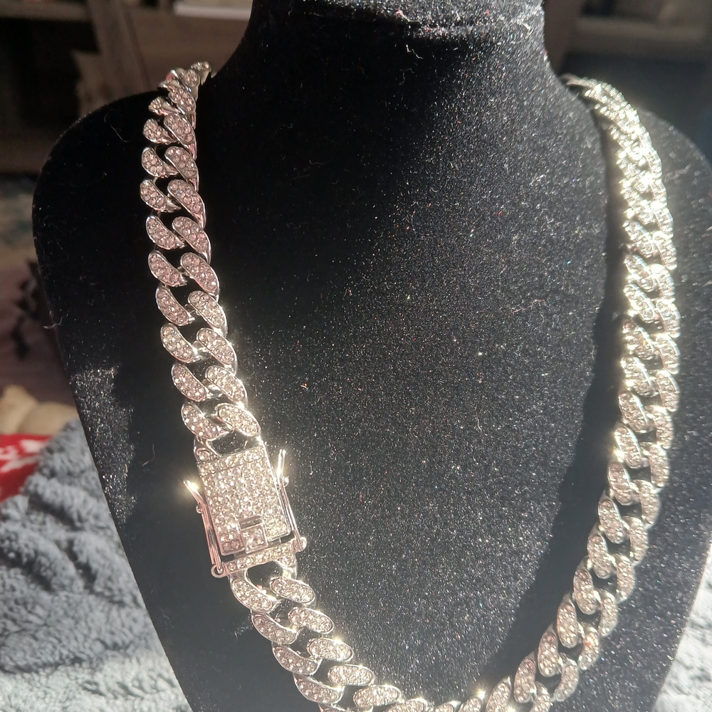 Silver Chain Necklace with Rhinestones